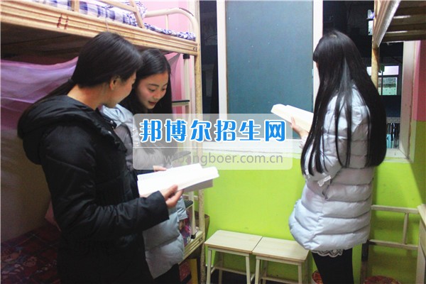 成都希望幼師學(xué)校是責(zé)任？更是一種愛！