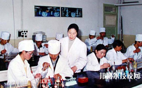 甘南州衛(wèi)生學(xué)校2020年學(xué)費(fèi)、收費(fèi)多少