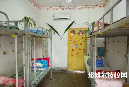 中國(guó)人民解放軍總參謀部信息化部直屬工廠(chǎng)職業(yè)技術(shù)學(xué)校2020年宿舍條件