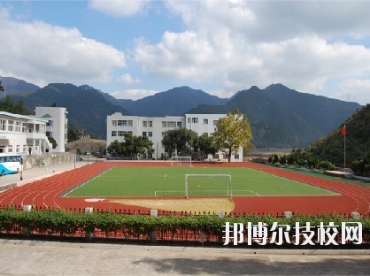 寧波四明職業(yè)高級中學(xué)2020年報名條件、招生要求、招生對象