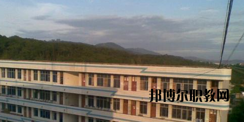 百色工程職業(yè)技術(shù)學(xué)校2020年報名條件、招生要求、招生對象