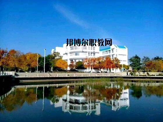 利川民族中等職業(yè)技術(shù)學(xué)校2020年報名條件、招生要求、招生對象