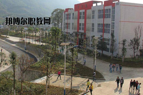 自貢市影視藝術(shù)學(xué)校2020年報(bào)名條件、招生要求、招生對(duì)象
