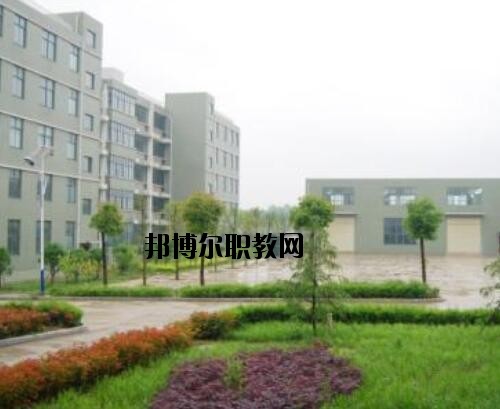 羅山中等職業(yè)學(xué)校2021年報(bào)名條件、招生對(duì)象