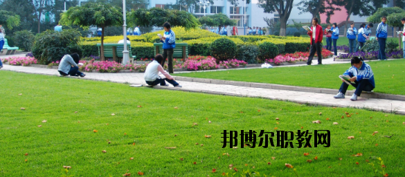 甘肅工業(yè)技師學院2020年報名條件、招生要求、招生對象