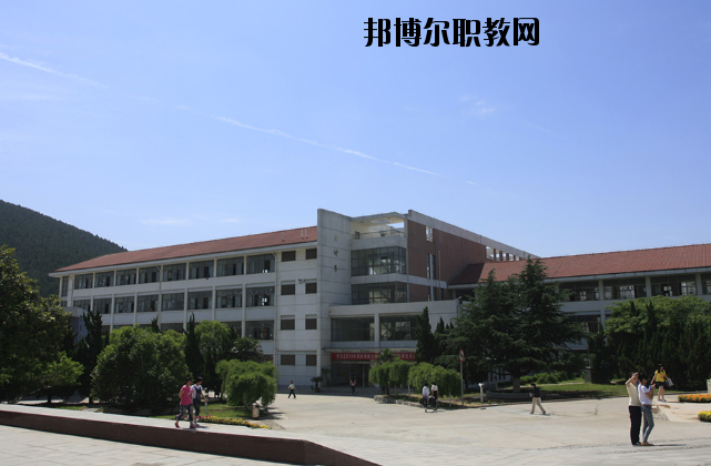 江蘇張家港第三職業(yè)高級中學(xué)2020年報(bào)名條件、招生要求、招生對象