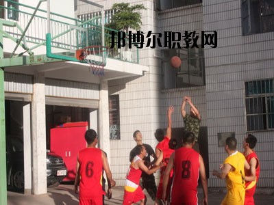 新平縣職業(yè)高級中學(xué)怎么樣、好不好