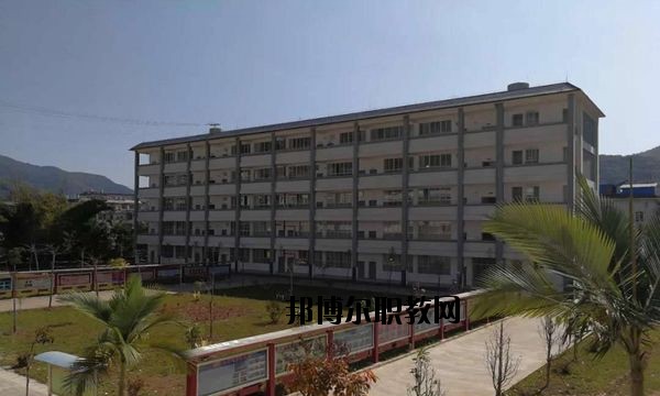 西盟縣職業(yè)高級中學(xué)怎么樣、好不好