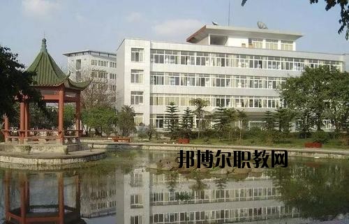 宜賓商業(yè)職業(yè)中等專業(yè)學校2020年報名條件、招生要求、招生對象