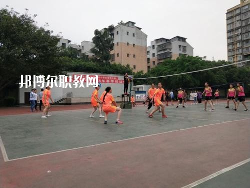 宜賓南溪區(qū)職業(yè)高級(jí)中學(xué)校2020年報(bào)名條件、招生要求、招生對(duì)象