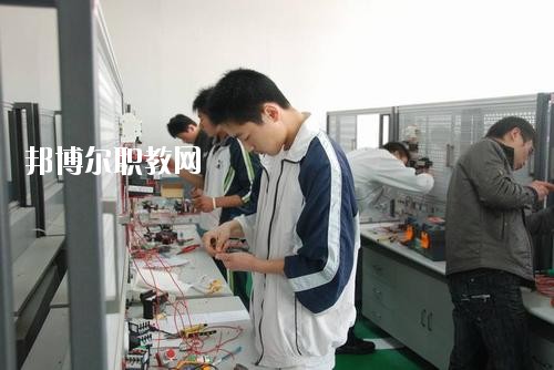 蓬安縣濟渡職業(yè)中學2020年報名條件、招生要求、招生對象