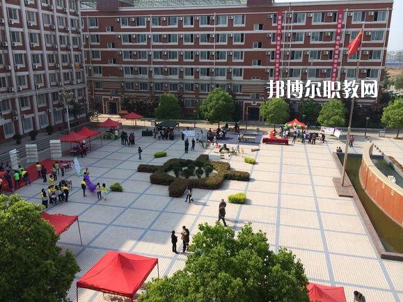 鄭州市財(cái)經(jīng)學(xué)校2021年報(bào)名條件、招生要求、招生對(duì)象