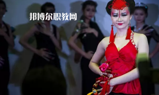 汕頭琪雅美容化妝職業(yè)技術(shù)學(xué)校2021年報(bào)名條件、招生要求、招生對象