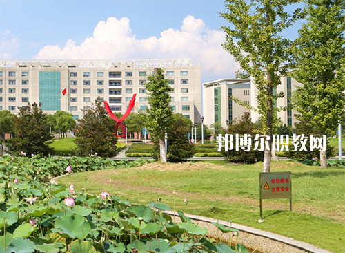 江蘇省常熟職業(yè)教育中心校怎么樣、好不好