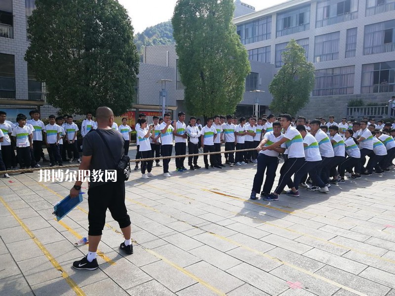 臨滄財(cái)貿(mào)學(xué)校2021年學(xué)費(fèi)、收費(fèi)多少