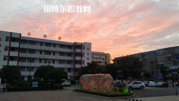 重慶巫山師范學(xué)校2022年報(bào)名條件、招生要求、招生對(duì)象 
