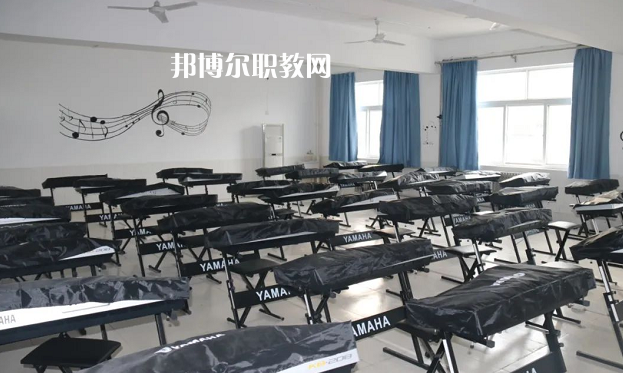 渭南華州區(qū)職業(yè)教育中心2022年報(bào)名條件、招生要求、招生對(duì)象