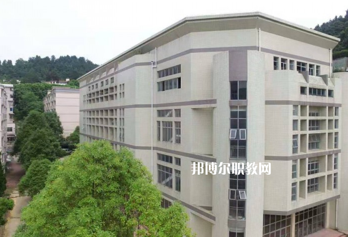 貴陽精工科技學(xué)校2022年學(xué)費(fèi)、收費(fèi)多少