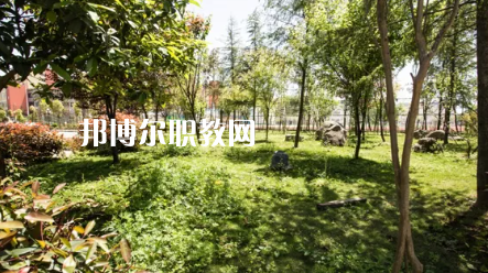 遵義重美職業(yè)技術(shù)學(xué)校2022年學(xué)費、收費多少