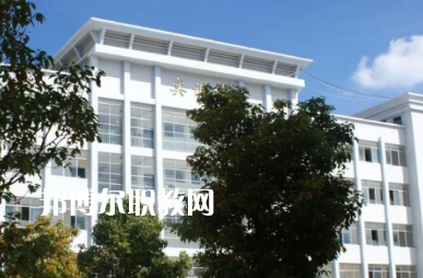 鹽源職業(yè)技術(shù)中學(xué)校2022年報名條件、招生要求、招生對象