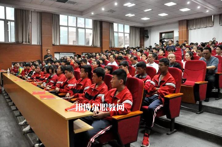 黃陵職業(yè)教育中心2022年報名條件、招生要求、招生對象