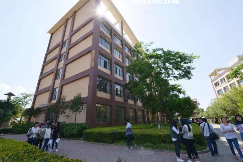 云南商務(wù)職業(yè)學(xué)院2022年報名條件、招生要求、招生對象