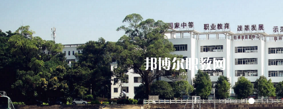 桂林市旅游職業(yè)中等專業(yè)學校2022年報名條件、招生要求、招生對象