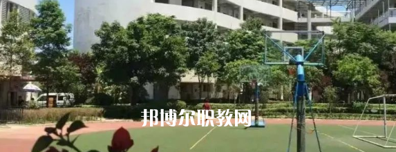 廣州白云工商技師學院怎么樣、好不好