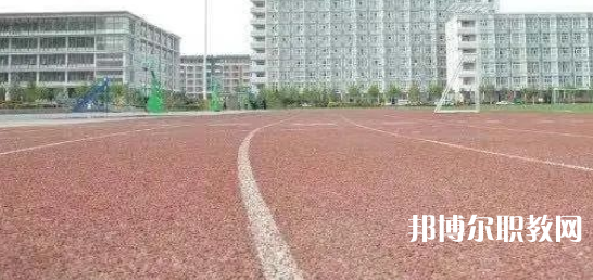 邢臺(tái)技師學(xué)院地址，乘車路線