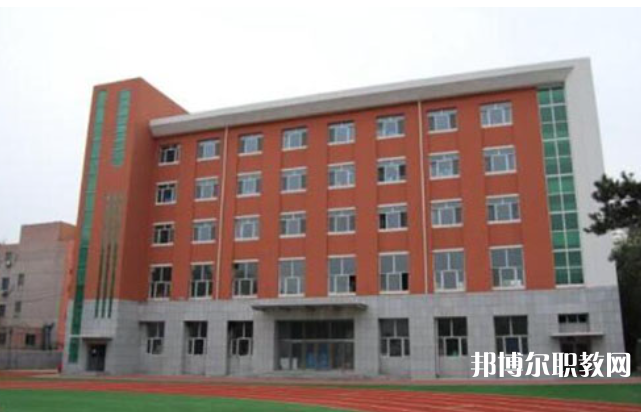 張家口華航中等專業(yè)學(xué)校地址，乘車路線