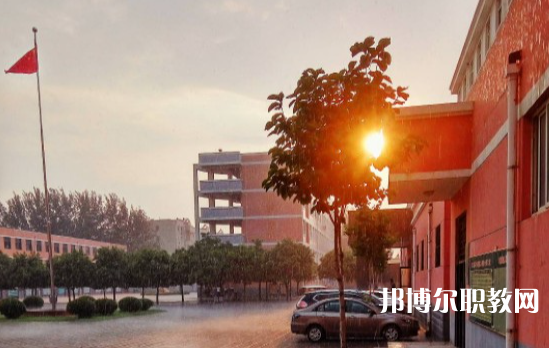 2023濮陽(yáng)油田職業(yè)中等專業(yè)學(xué)校招生計(jì)劃 招生人數(shù)是多少(附要求、條件、對(duì)象)
