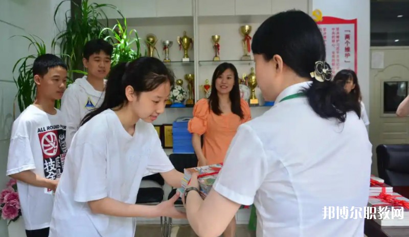 沈陽市皇姑區(qū)聾人學校怎么樣、好不好